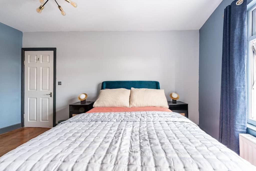 Apartment Harbourside Haven - Stylish Retreat In Hotwell - Free Parking *